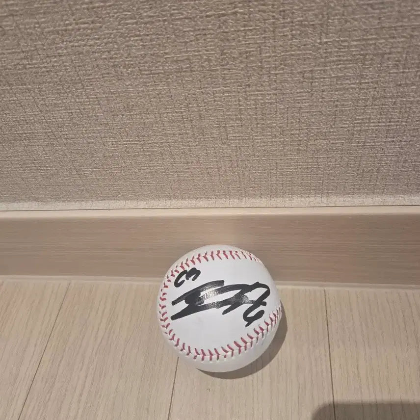 [BUNJANG] LG Twins Shin Min-jae Signed Baseball / LG트윈스 신민재 싸인볼