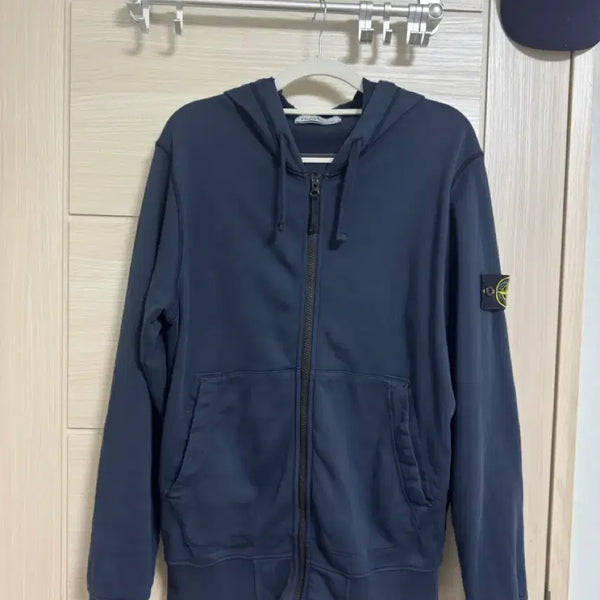 [BUNJANG] Stone Island Hooded Zip-Up Sweatshirt / 스톤아일랜드 후드집업
