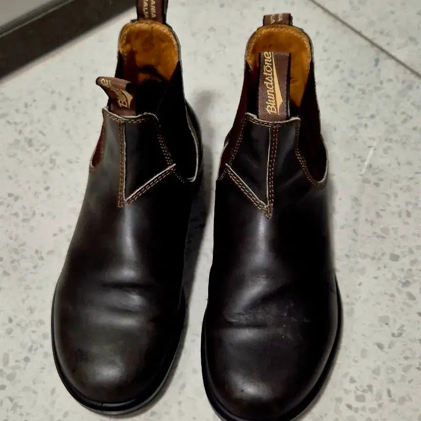 [BUNJANG] Blundstone 600 AU7 Brown Chelsea Boots (Size 260-265) / 블런드스톤 600 au7 (260~265)