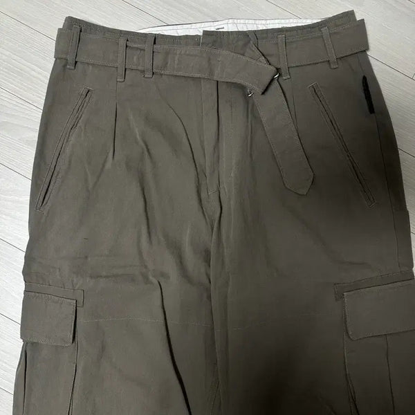 [BUNJANG] Polilu Belted Cargo Pants Olive Gray / [2] 폴리테루 벨티드 카고 팬츠 1.2v 올리브 그레이