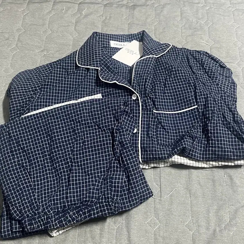 [BUNJANG] Checkered Pajama Set (2-Piece Bundle) / (4계절용)체크 잠옷 세트 2개 일괄