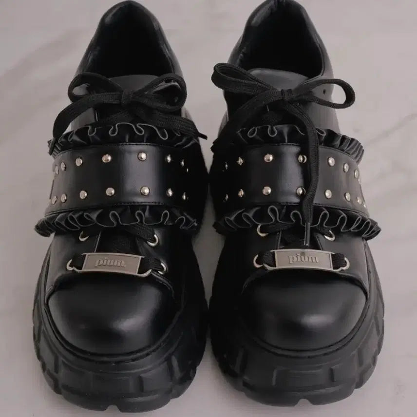 [BUNJANG] Pium Frill Belt Volume Sneakers Black / 피움 pium 프릴 벨트 볼륨 스니커즈 블랙 m 양산형 지뢰계