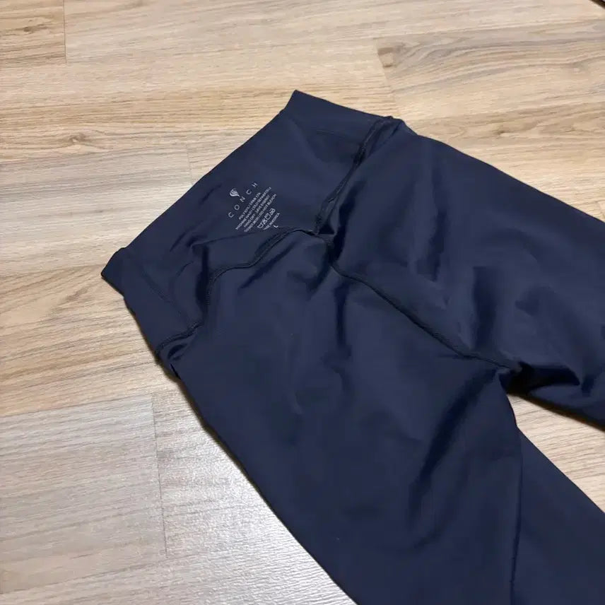 [BUNJANG] COMCH Navy Leggings (Size L) / COMCH  leggings 네이비 레깅스