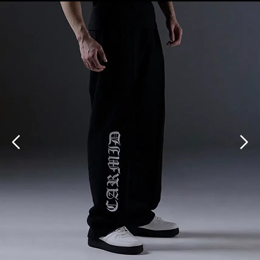 [BUNJANG] Kamid Lettering Wide Sweatpants Size 2 / 카미드 레터링 와이드 스웻팬츠 2 SIZE
