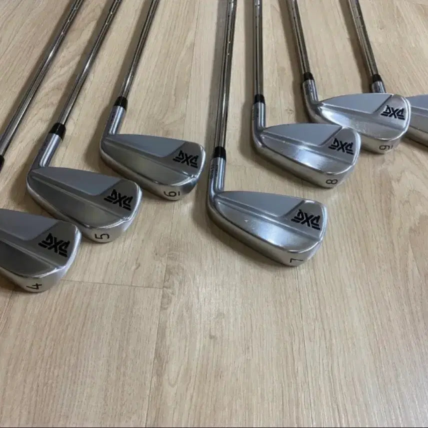 [BUNJANG] PXG 0211st Iron Set (7 Irons, incl. Iron Covers) / PXG 0211st 7 아이언 풀세트(아이언 커버 포함)