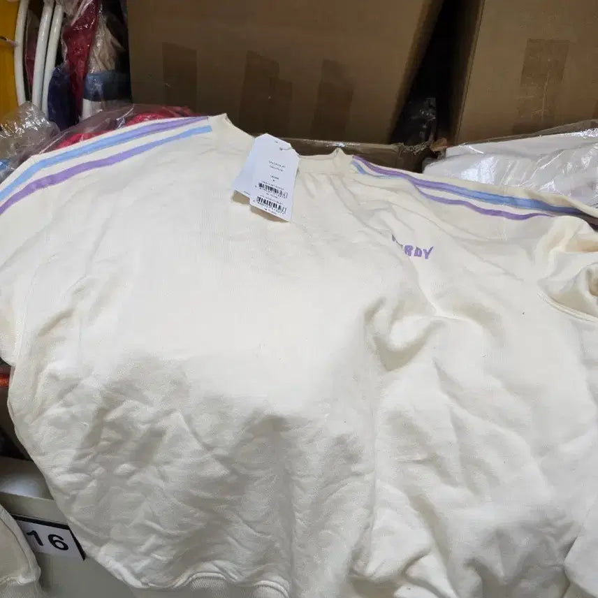 [BUNJANG] NERDY Gradient Sweatshirt Cream / 2022 널디 그라데이션 스웨트셔츠 크림