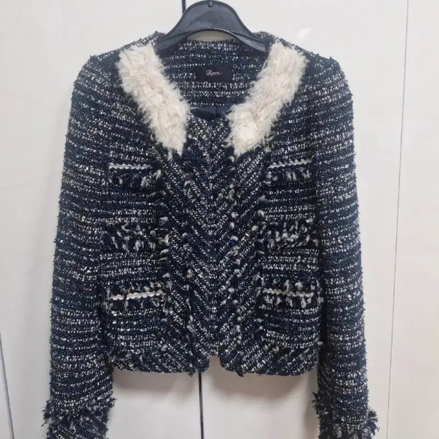 [BUNJANG] ROEM Tweed Jacket with White Fur Trim / 로엠 ROEM 트위드 자켓