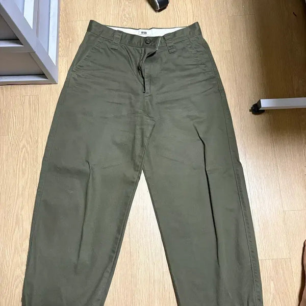 [BUNJANG] Uniqlo U Wide Chino Pants / 유니클로 U 와이드 치노팬츠
