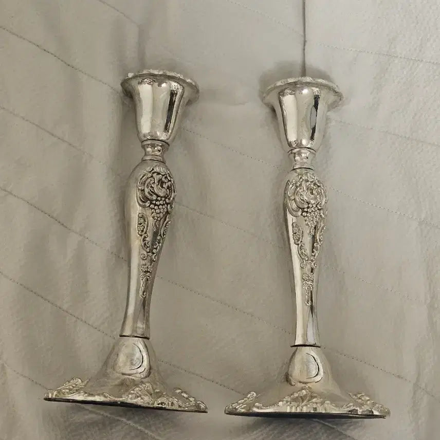 [BUNJANG] Antique Silver-Plated Candlesticks (Set of 2) / 앤틱 실버플레이트 촛대 2개 빈티지