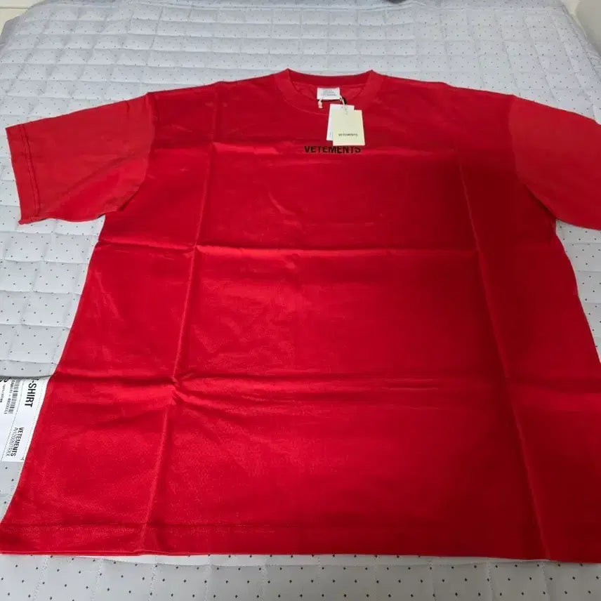 [BUNJANG] VETEMENTS Big Care Label Oversized Red T-Shirt / [M] 베트멍 빅 케어라벨 오버사이즈 레드 티셔츠