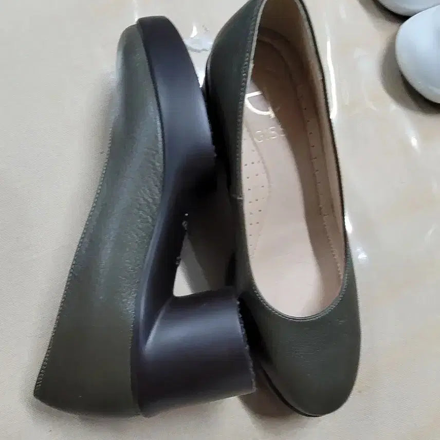 [BUNJANG] G-SE 230 Khaki Block Heel Pumps / 지쎄카키색 펌프스 힐통굽230