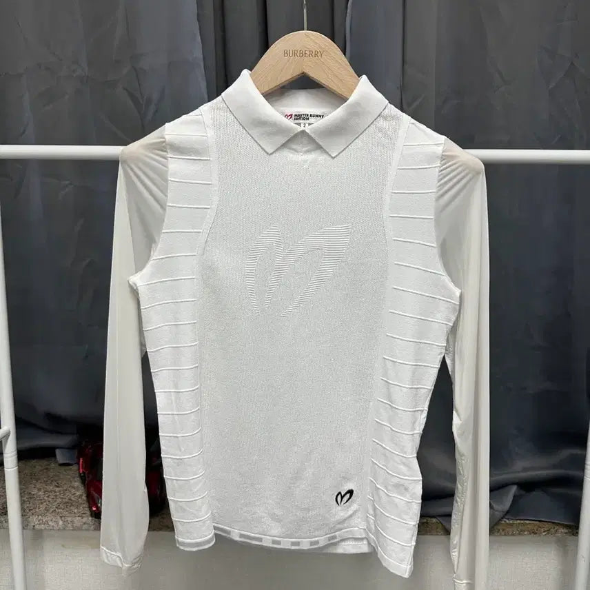 [BUNJANG] Master Bunny Edition Authentic Women's Golf Wear Long Sleeve Top / [ 마스터바니에디션 ] 정품 / 여성90-95 / 신형 골프 웨어 긴팔