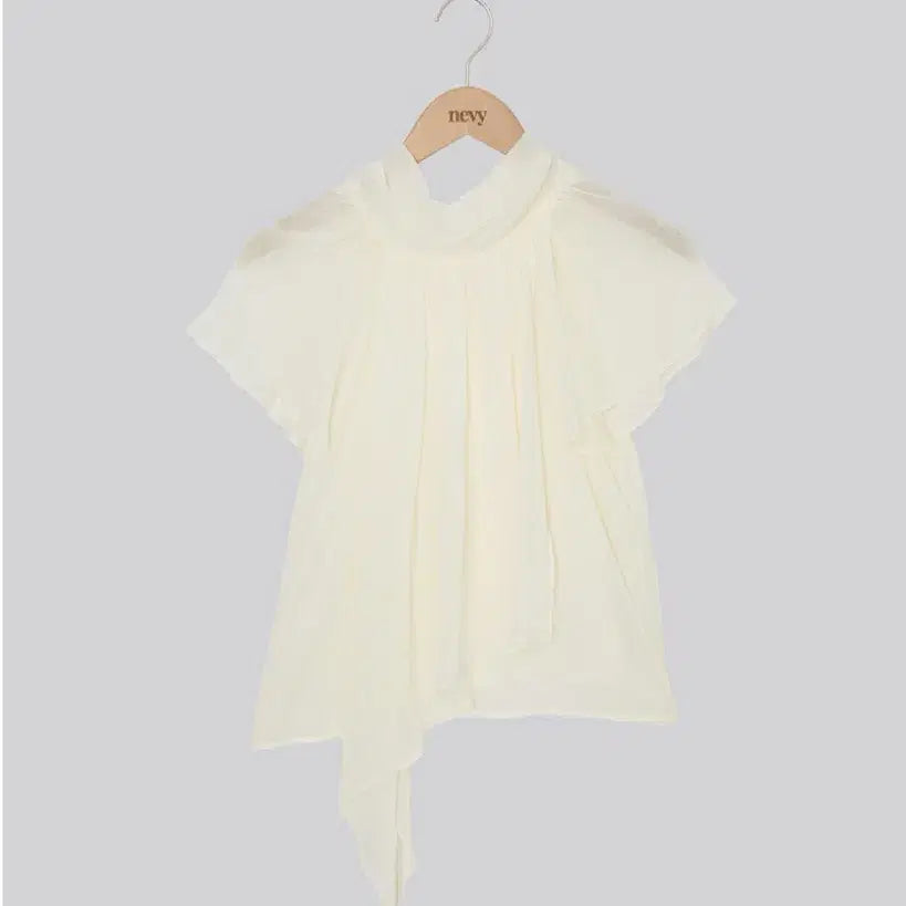 [BUNJANG] Nebi Asymmetrical Frill Blouse - Ivory (Butter Color) / 네비 언발 프릴 블라우스 아이보리(버터컬러)