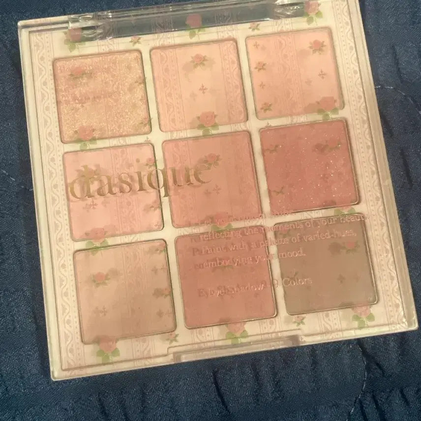 [BUNJANG] Dasique Eyeshadow Palette Rose Cottage / 데이지크 아이섀도우 팔레트 로즈코티지