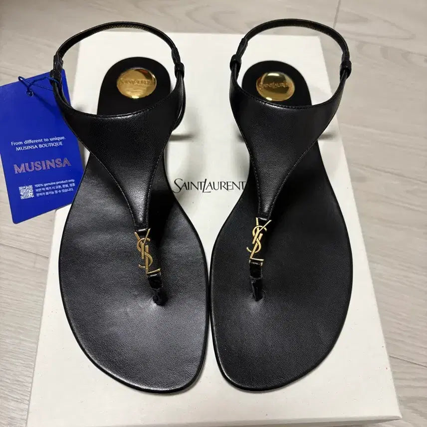 [BUNJANG] Saint Laurent Cassandre Flat Sandals Size 37 / 생로랑 카상드르 플랫 샌들 (37)