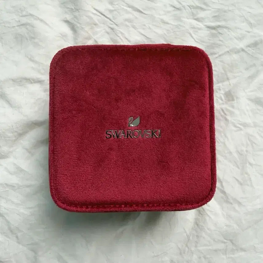 [BUNJANG] Swarovski Red Velvet Jewelry Box / 스와로브스키 레드 벨벳 주얼리 보관함