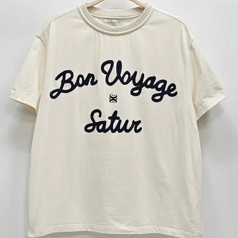 [BUNJANG] SATUR 23SS Logo Embroidery Voyage Short Sleeve T-Shirt Ivory / SATUR 23SS 세터 로고 자수 보야지 반팔 티셔츠/ 남 95 아이보리