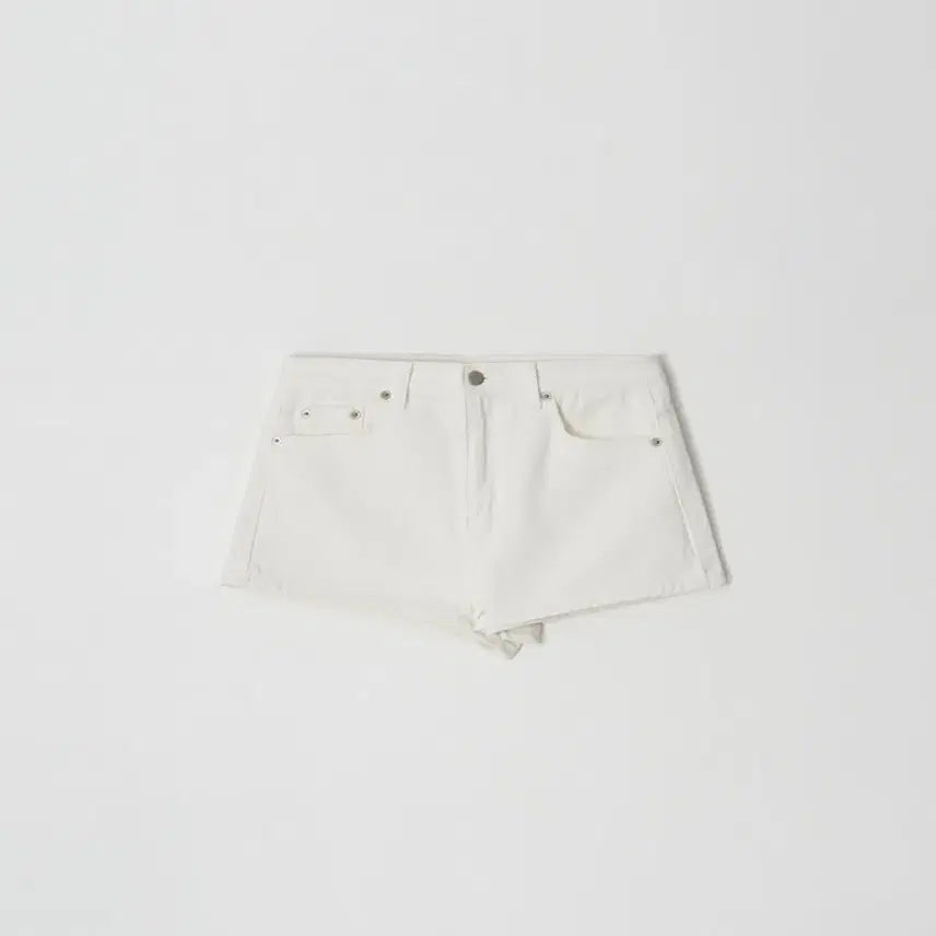 [BUNJANG] Leeds The Wish New Roa Denim Shorts Ivory S / 샵리즈 leeds 더위시 뉴 로아 데님 쇼츠 아이보리 S