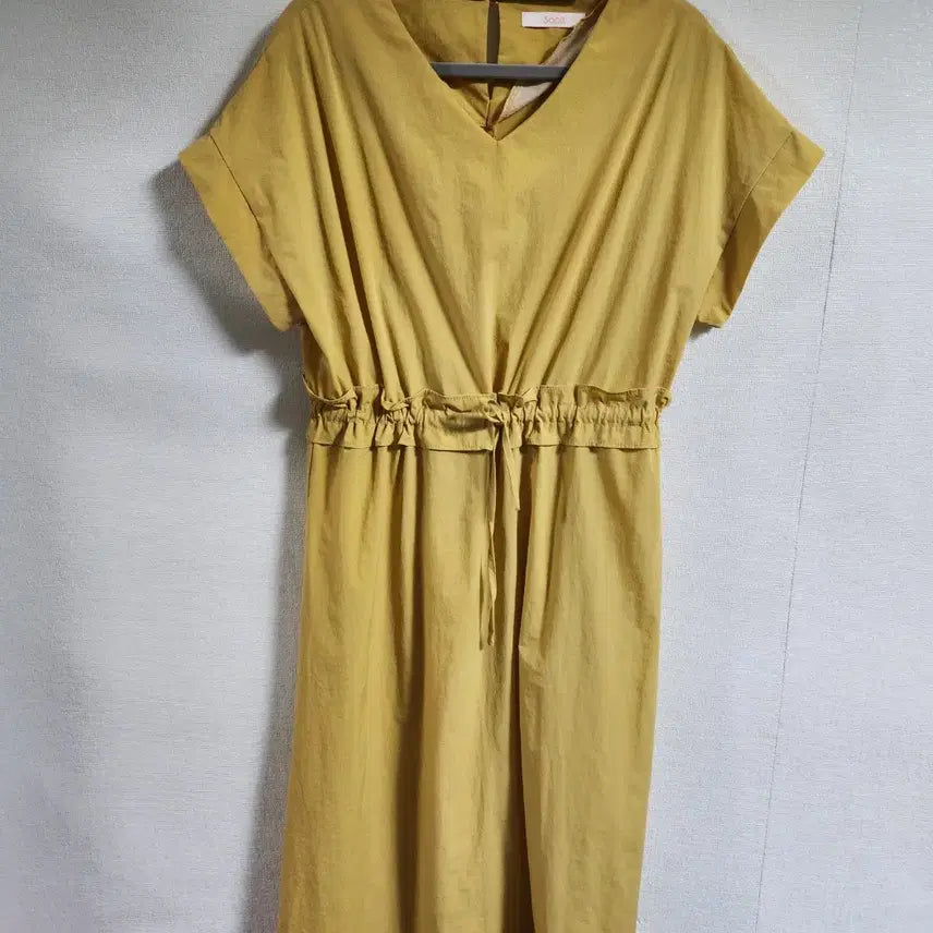 [BUNJANG] SOOS V-Neck Short Sleeve Midi Dress Yellow Mustard / 수스(SOOS) 반팔 원피스