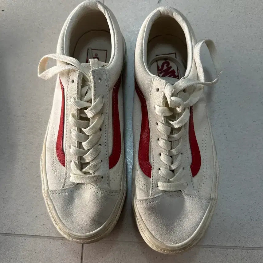 [BUNJANG] Vans Old Skool White/Red Sneakers 240 / 반스 올드스쿨 흰빨 240