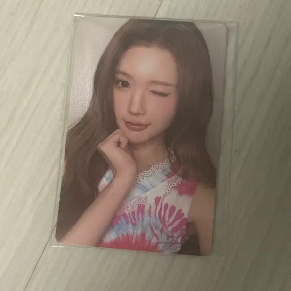[BUNJANG] Hats To Hats EINA Photocard / 하투하 에이나 포카