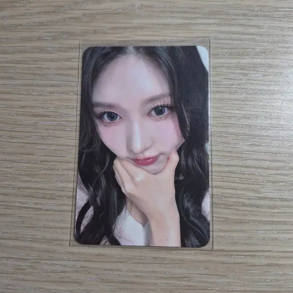 [BUNJANG] IVE Gaeul Lucky Draw Photocard / 아이브 얼빡가을 럭드 포토카드 판매
