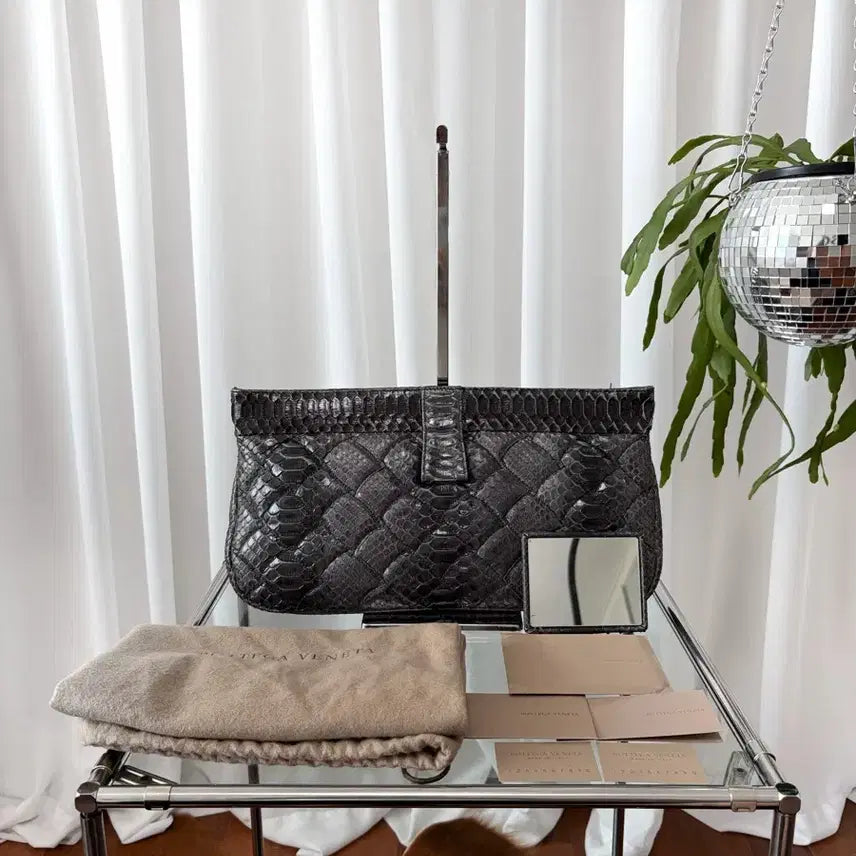 [BUNJANG] Bottega Veneta Intrecciato Python Clutch Bag / 보테가 베네타 인트레치아토 파이톤 클러치백