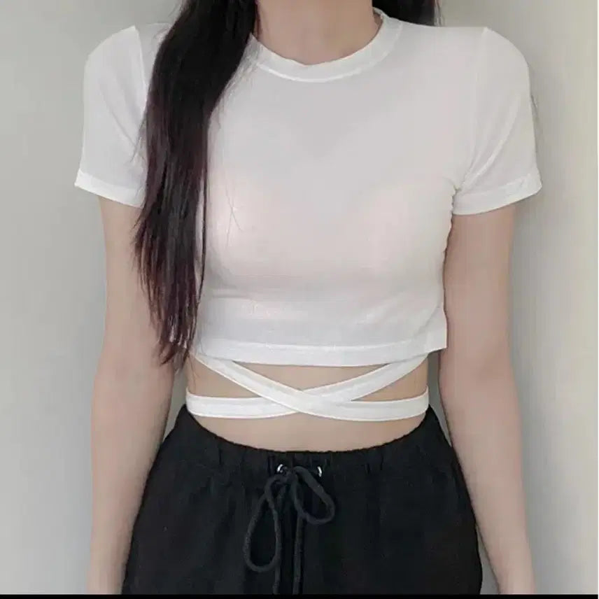 [BUNJANG] Cross Strap Crop T-Shirt / 크로스 끈 반팔 크롭티