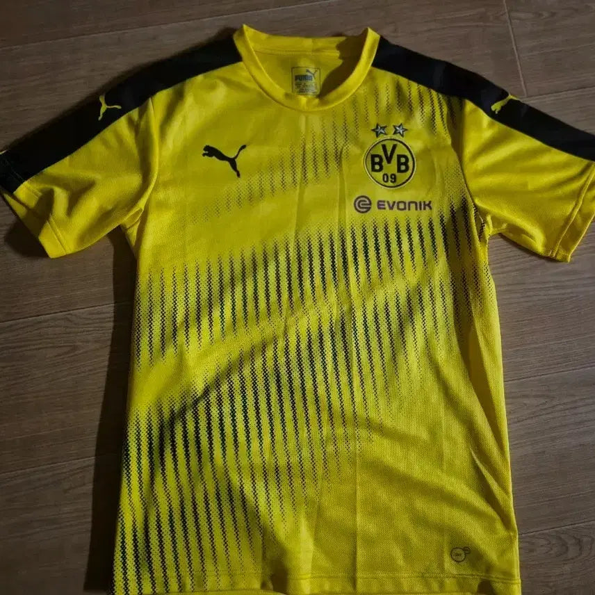 [BUNJANG] Borussia Dortmund Training Kit Size M / 도르트문트 트레이닝 m 판매합니다