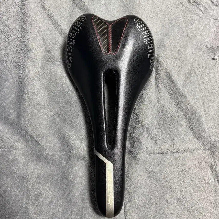 [BUNJANG] Selle Italia SLR Kit Carbonio Flow Saddle / 셀레 이탈리아 slr 킷 카보니오 플로우