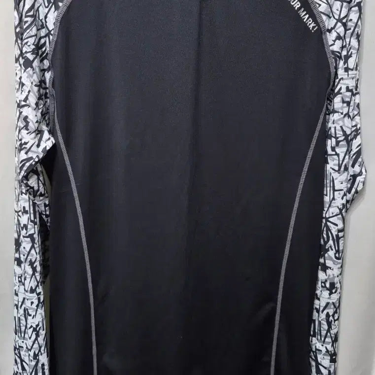 [BUNJANG] Long Sleeve Rash Guard Black Pattern / 긴팔 래쉬가드 블랙 패턴