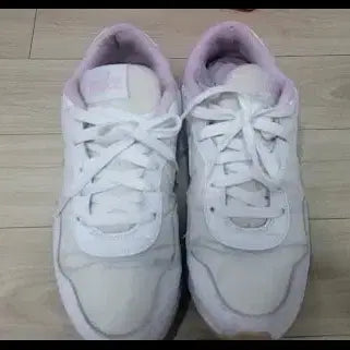 [BUNJANG] Nike Valiant Floral Sneakers / 나이키 MD 발리언트 플로럴 팝니다