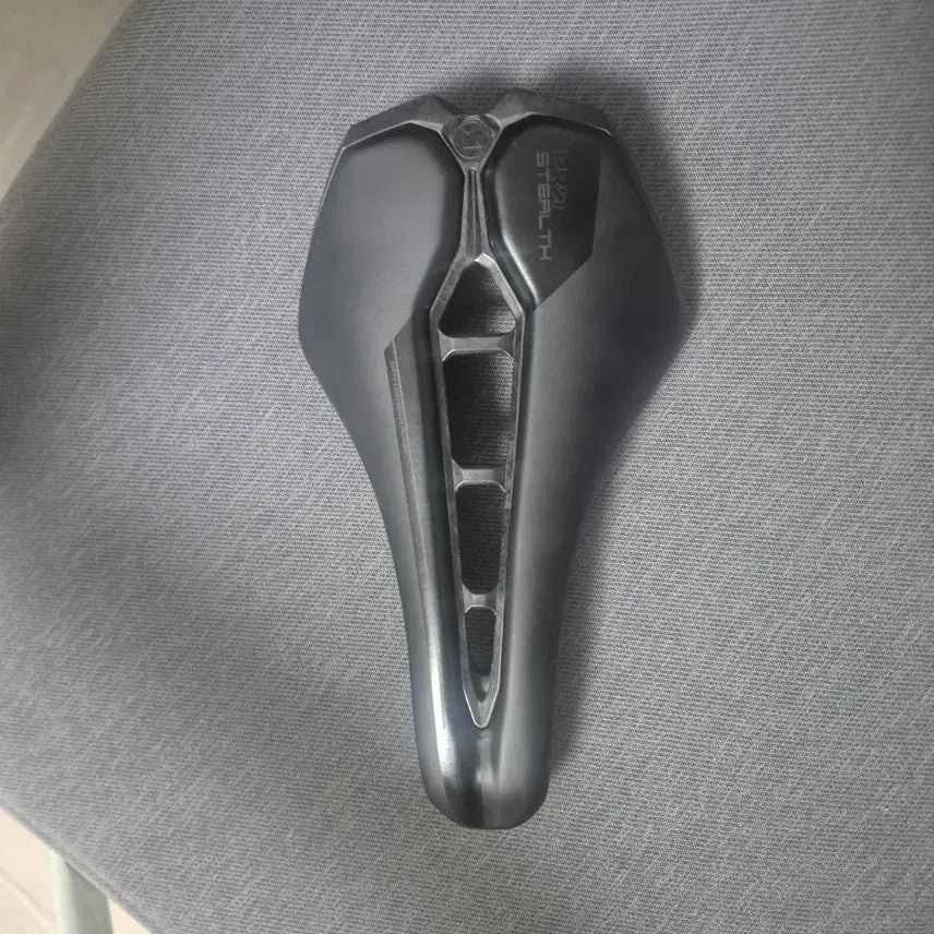 [BUNJANG] Shimano Pro Stealth Performance Carbon Rail Saddle / 시마노 프로 스텔스 퍼포먼스 카본레일  안장