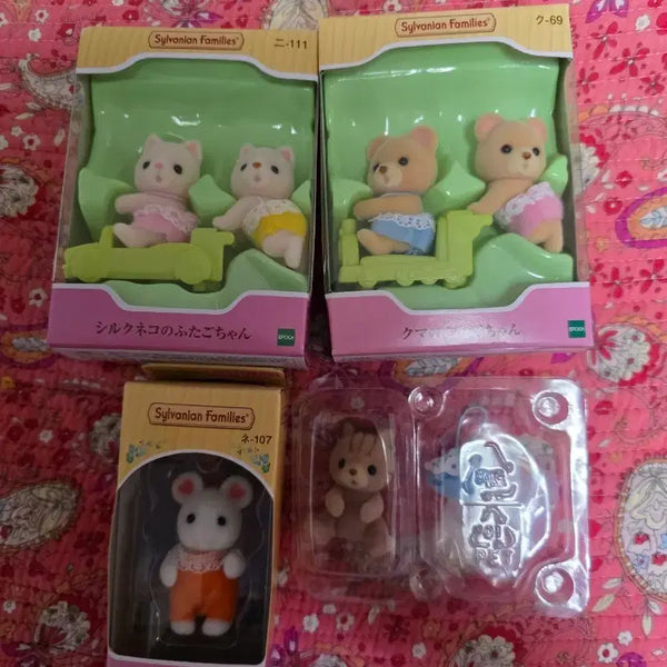 [BUNJANG] Sylvanian Families Baby Cat, Bear, and Mouse Figure Bundle Set / 실바니안 패밀리 아기 고양이/곰/쥐 인형 일괄
