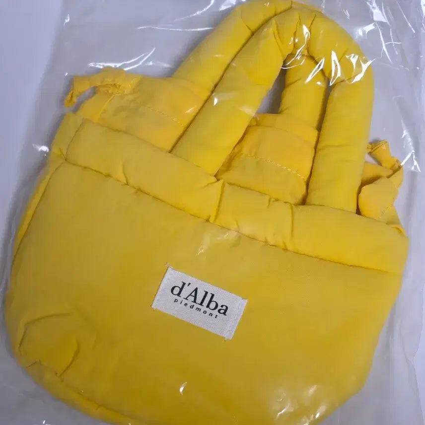 [BUNJANG] Dallba Padded Tote Bag Yellow / 달바 패딩 토트백 (새상품)