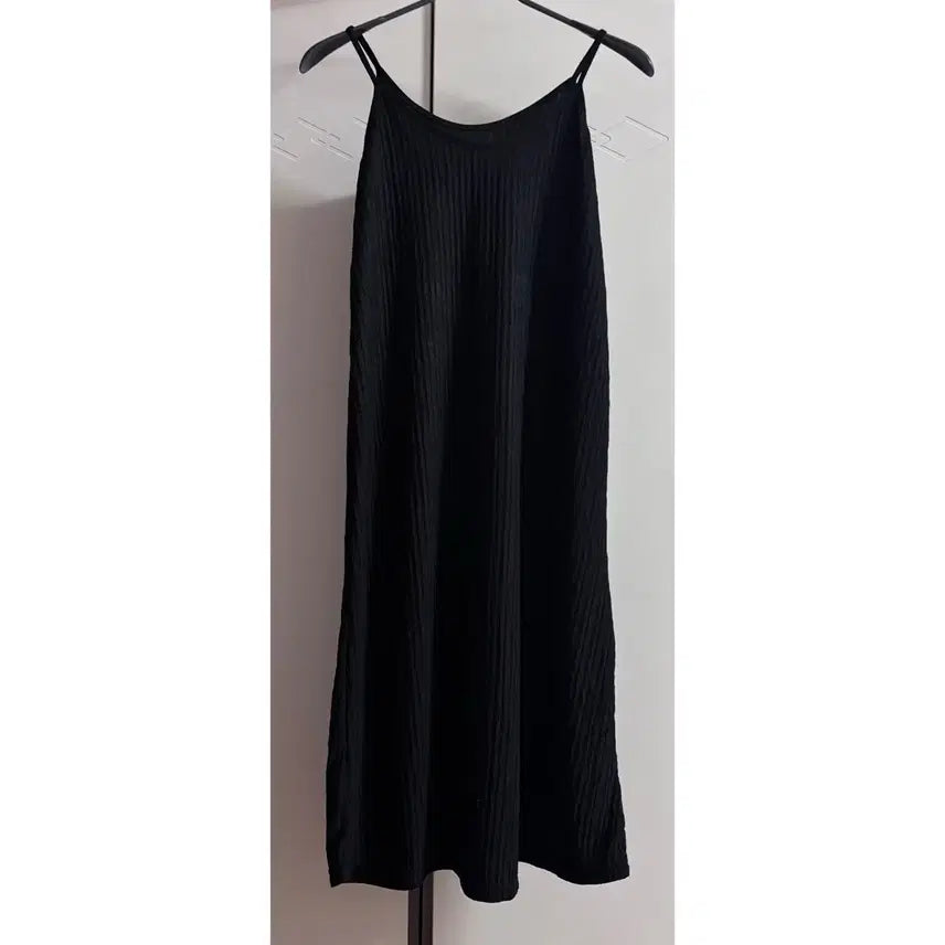 [BUNJANG] Pleated Strap Dress / (택포) 플리츠 끈원피스