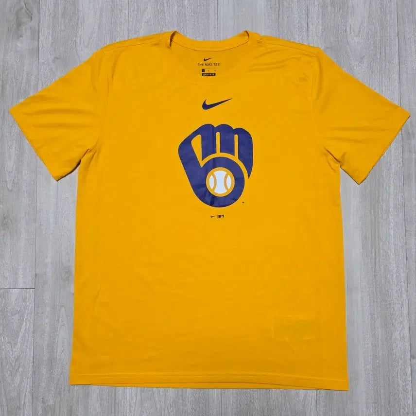 [BUNJANG] Nike Milwaukee Brewers Short Sleeve T-Shirt - Yellow, Size L / 나이키 밀워키 브루어스 반팔 티셔츠 옐로우