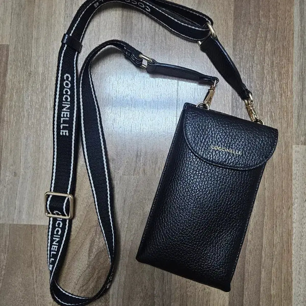 [BUNJANG] Coccinelle Leather Phone Crossbody Bag / 코치넬레(이탈리아) 가죽 핸드폰크로스백