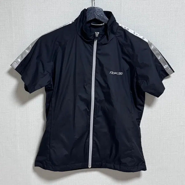 [BUNJANG] Reebok Short Sleeve Windbreaker Black / (S) 리복 반팔 바람막이 블랙