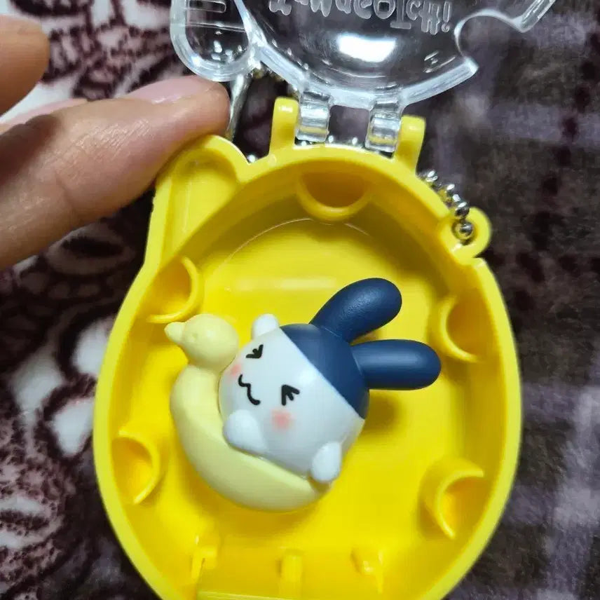 [BUNJANG] Tamagotchi Keychain Gacha Toy / 다마고치 키링 가챠 (정품