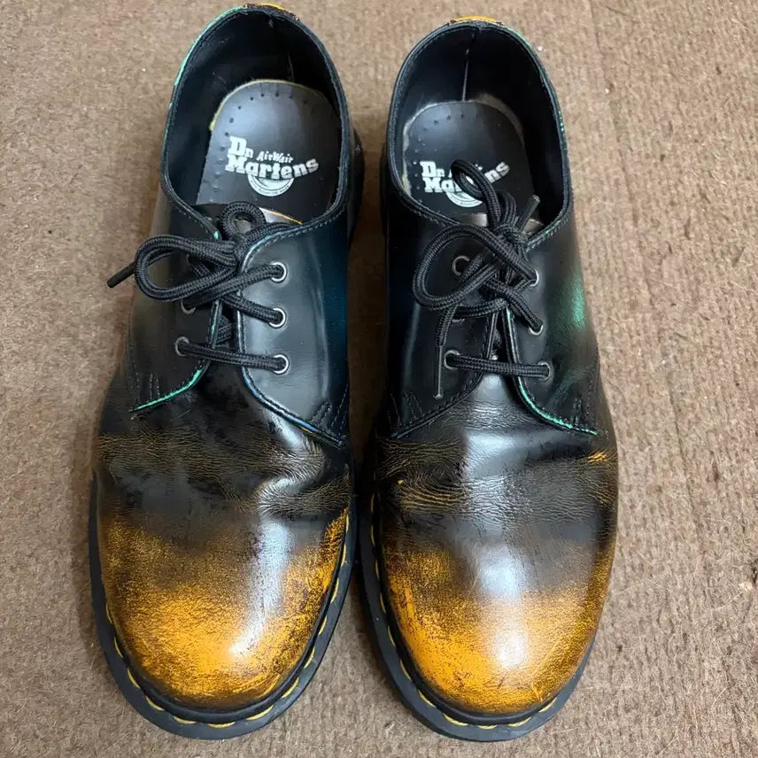 [BUNJANG] Dr. Martens Brush / 닥터마틴 브러쉬