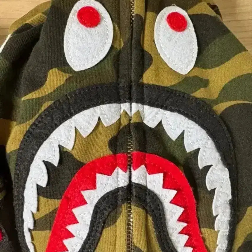 [BUNJANG] BAPE Camo Shark Full Zip Hoodie Green / 베이프 카모 후드집업 녹계