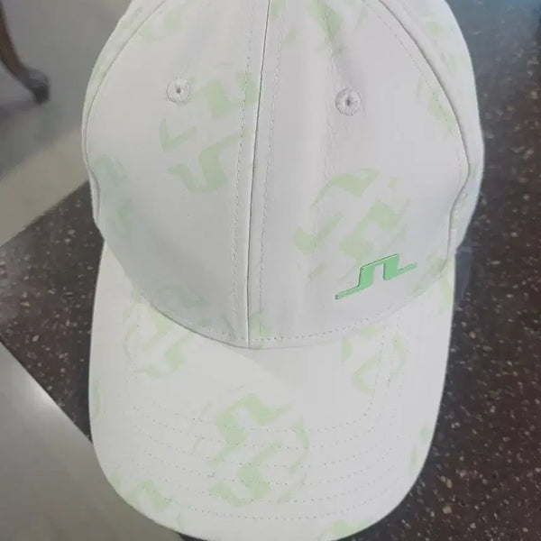 [BUNJANG] J.Lindeberg Golf Cap White Green Logo Pattern / 제이린드버그