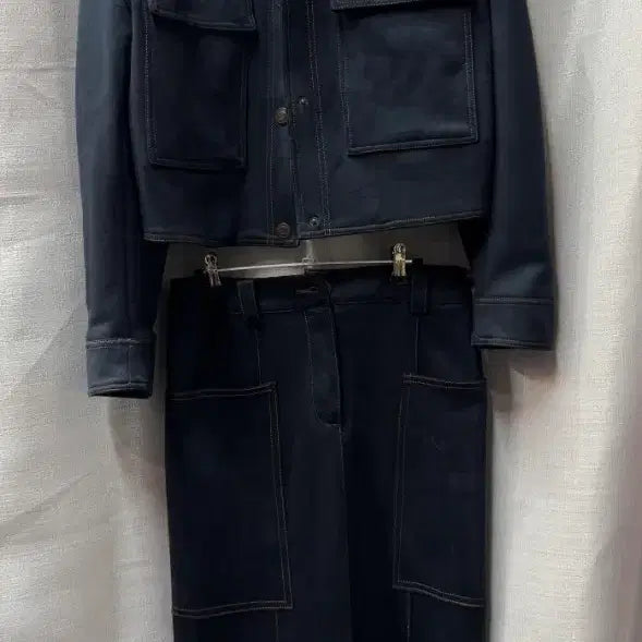 [BUNJANG] Zara Suede Stitch Crop Set-up (Size 55-66) / 자라 새상품급 스웨이드 스티치 크롭 셋업 (55~마른66)