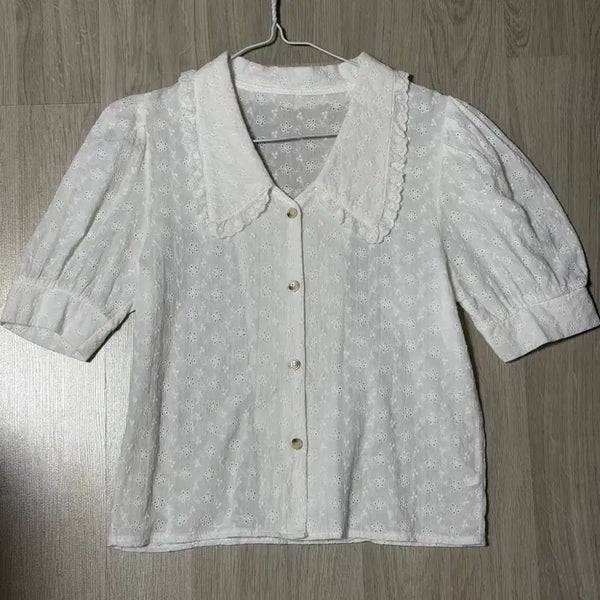 [BUNJANG] White Punching Blouse / 화이트 펀칭 블라우스