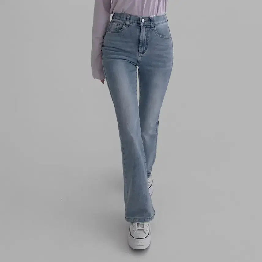 [BUNJANG] Light Wash Bootcut Jeans (Short Size S) / 키작녀 연청 부츠컷 청바지 s