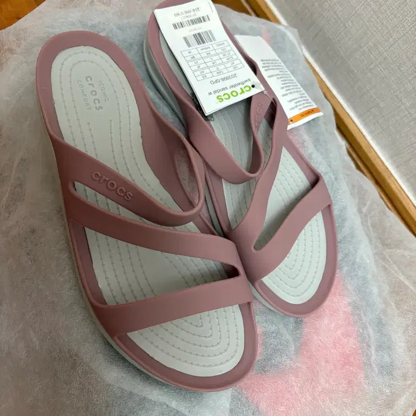 [BUNJANG] Crocs Surfwalker Sandal W Pink / [크록스] 서프워터 샌들 W 핑크 240 /새상품