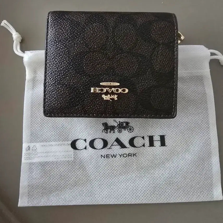 [BUNJANG] Coach Women's Bifold Wallet / 코치 지갑 브라운