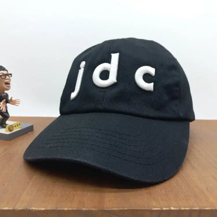 [BUNJANG] Lucky Chouette JDC Lettering Embroidered Ball Cap Black / 럭키슈에뜨 데일리 볼캡 jdc 레터링 자수 야구모자 블랙