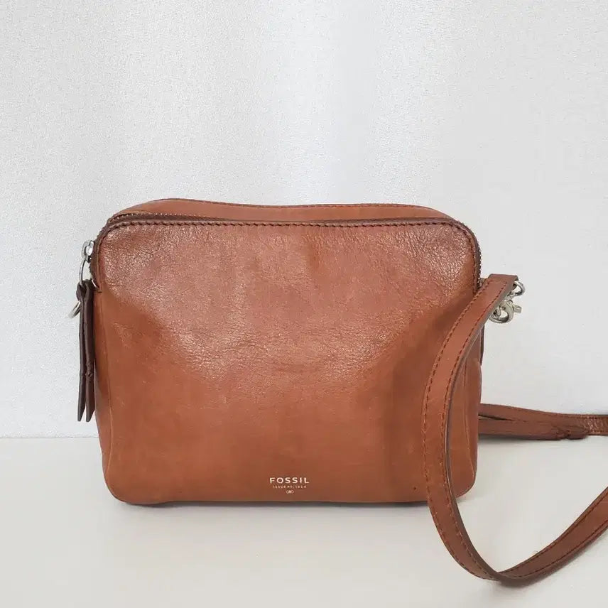 [BUNJANG] Fossil Brown Leather Shoulder Crossbody Bag / 파슬 가방